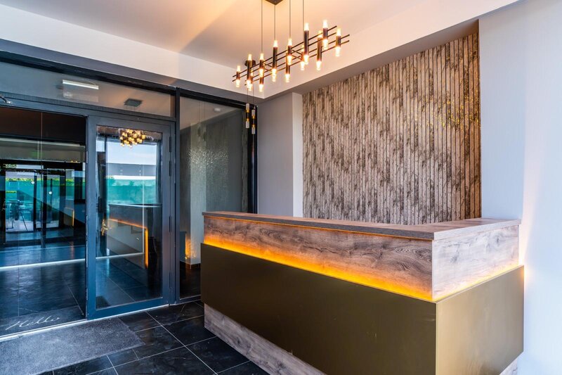 Baneasa, Sos. Ghe Ionescu Sisesti 92-96,