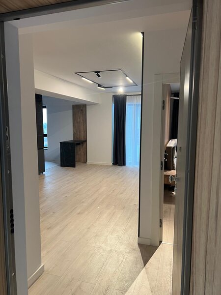 Baneasa, Sos. Ghe Ionescu Sisesti 92-96,